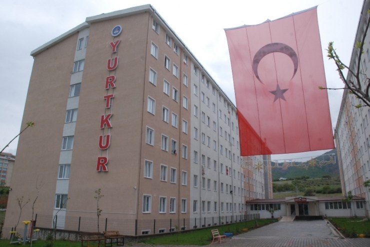 Hollanda’dan Gelen Vatandaşların Karantina Süresi Uzatıldı