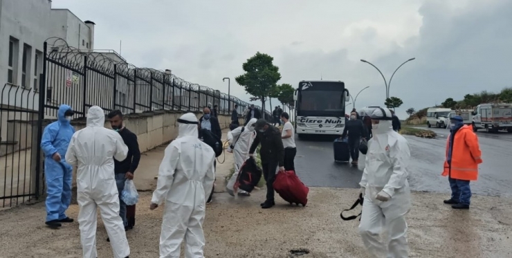 Irak’tan Gelen 127 Türk Vatandaşı Mardin’deki Yurda Yerleştirildi