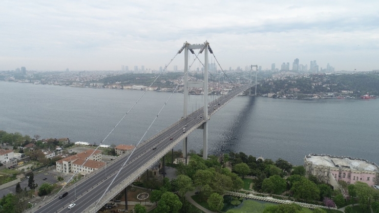 15 Temmuz Şehitler Köprüsü’ndeki Denetimler Havadan Görüntülendi