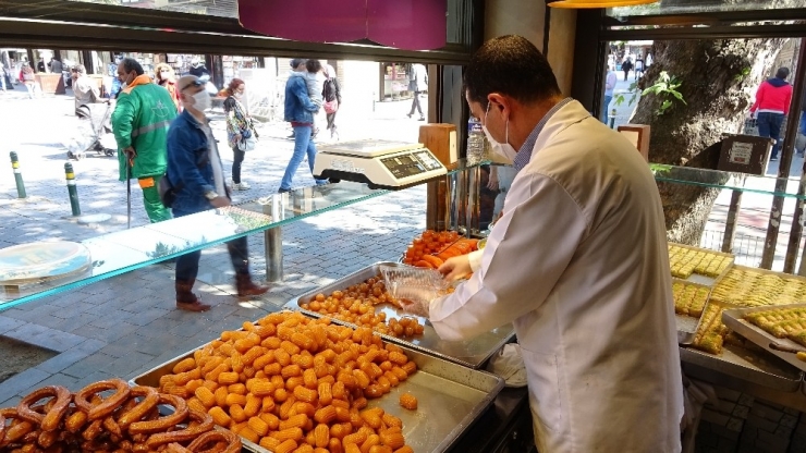 Korona Virüs Ramazan’da Tatlı Satışlarını Da Vurdu