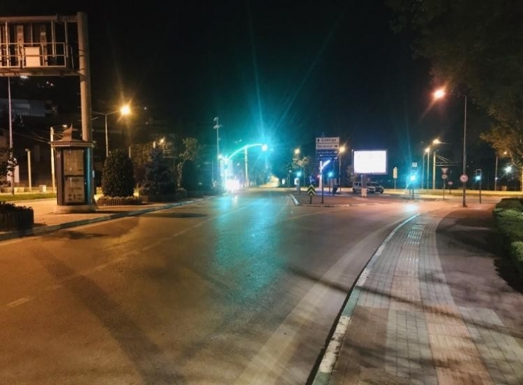 Bursa’da 3 Günlük Sokağa Çıkma Kısıtlaması Başladı