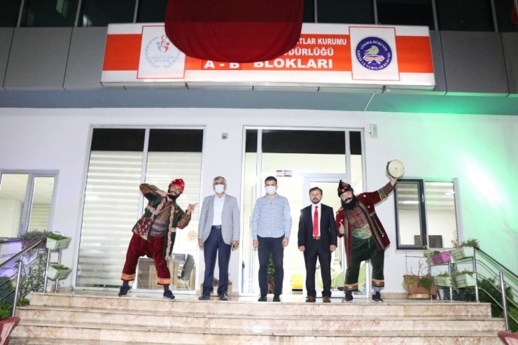 Gözlem Altında Tutulan Vatandaşlara Ramazan Nostaljisi Yaşatıldı