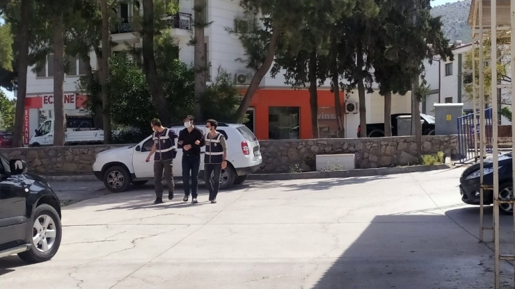 Dolandırıcılık Çetesinin Lise Öğrencisi Üyesi Yakalandı: Bilgisayarından Çıkanlar Şaşırttı