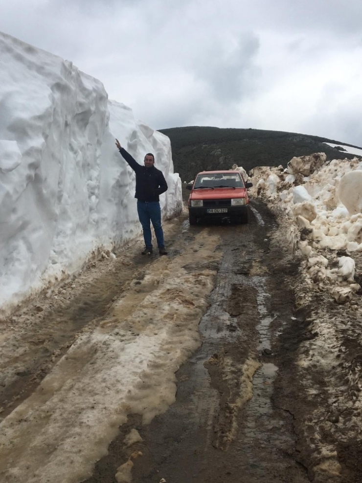 Mayıs Ayında 2.5 Metre Kar