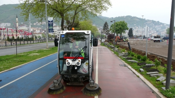 Ordu’da Sokaklar Issız Kaldı, İşçiler Görevine Devam Etti