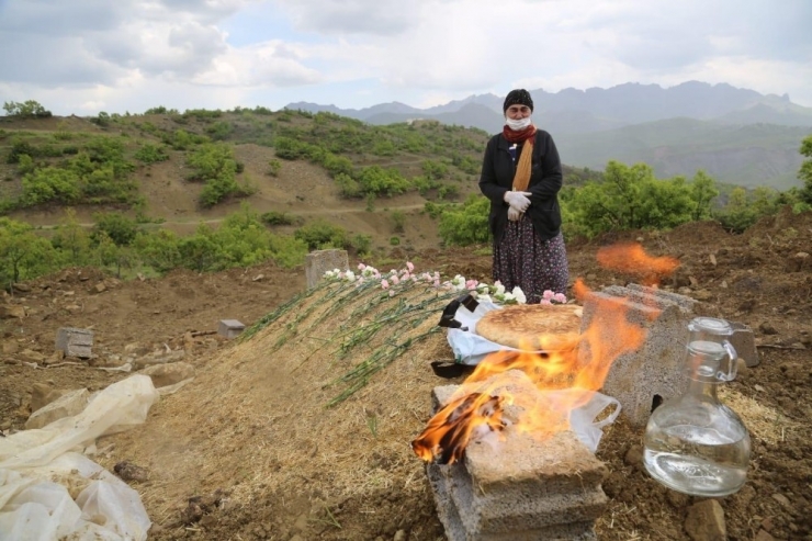 Eşi 40 Gün Önce Vefat Eden Fadime Teyzeye Vefa