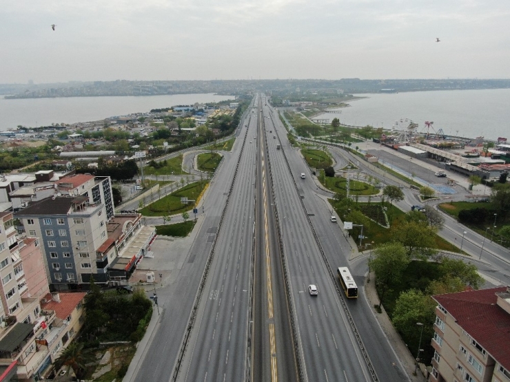 3 Gün Sürecek Kısıtlama İle E-5 Kara Yolu Boş Kaldı