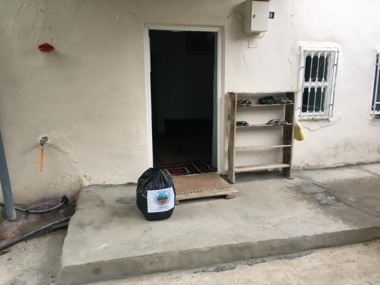 Kurdukları Dernekle Köylerine Yardımda Bulundular