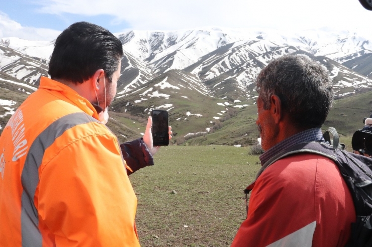 Başkan Sayan, Oğlu Pkk’lılar Tarafından Kaçırılan Babayı Bakan Soylu İle Görüştürdü