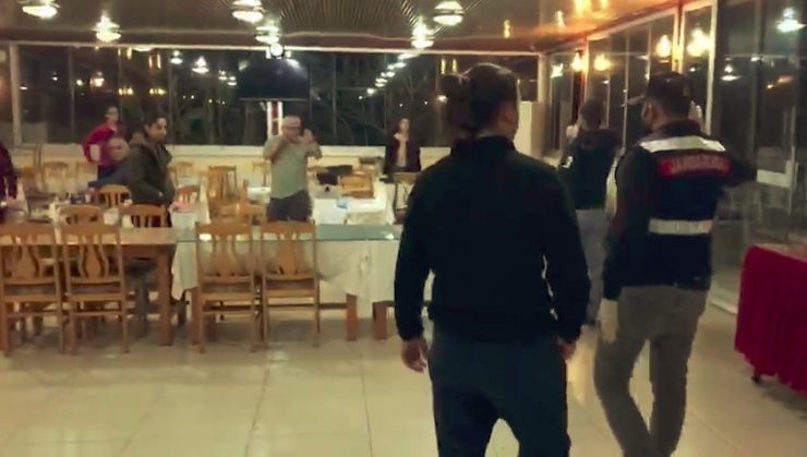 Antalya’da Kumar Baskınına 160 Bin Tl Para Cezası