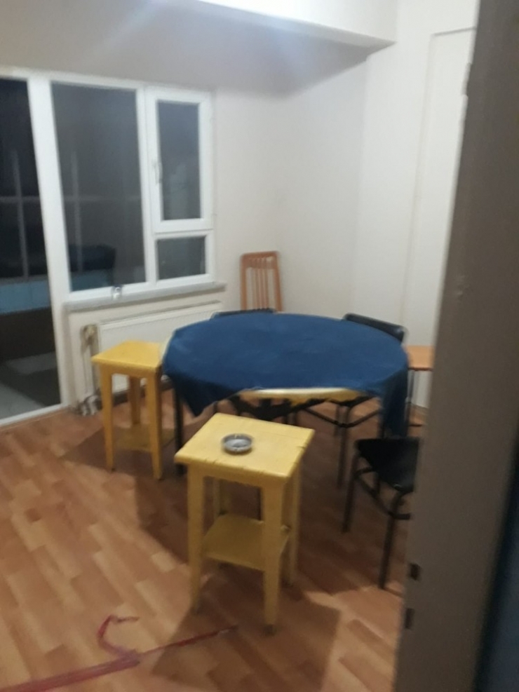 Çan’da Evi Kumar Salonuna Çevirenlere Suçüstü