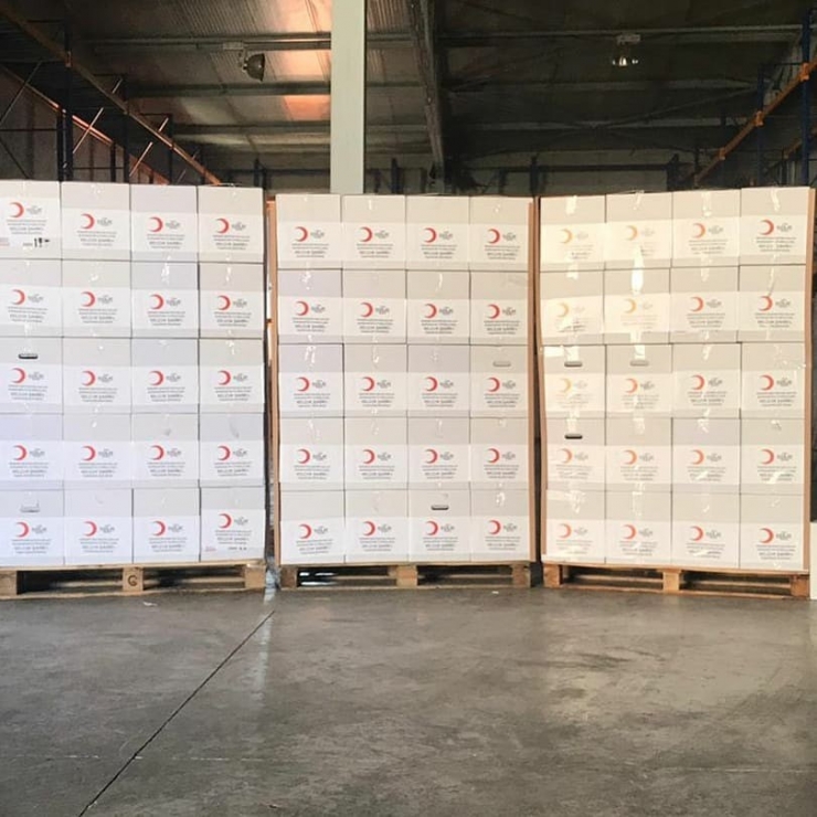 Fenerbahçe Kalecisi Altay Bayındır’dan Türk Kızılay’ına Bağış