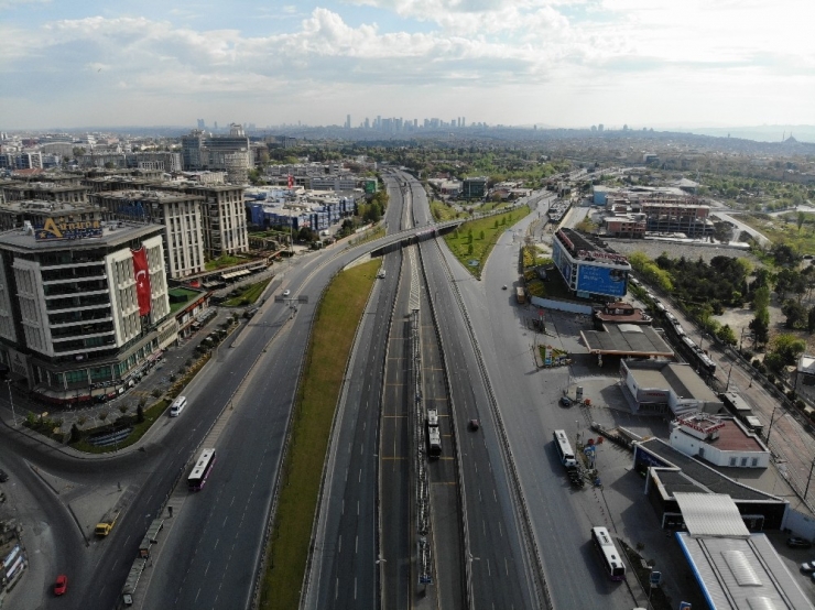 Sokağa Çıkma Kısıtlamasının İkinci Gününde Yollar Boş Kaldı