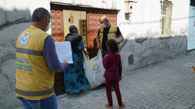 İhtiyaç Sahibi Ailelere İftarlık Yemek