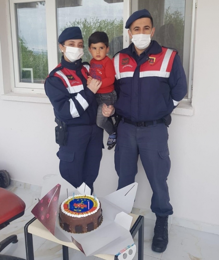 Toruna Şehirler Arası Doğum Günü Sürprizi Mehmetçik’ten