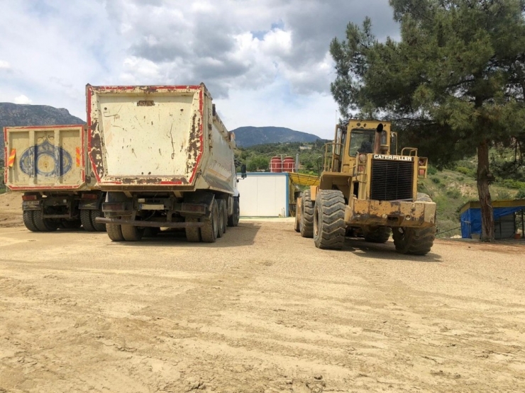 Taş Ocağında Çalışan İşçi Yüksekten Düşerek Öldü