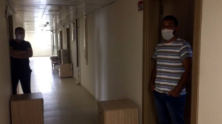 Moldova’dan Türkiye’ye Getirilen Türk Vatandaşlar Barındıkları Yurtlardan Memnun