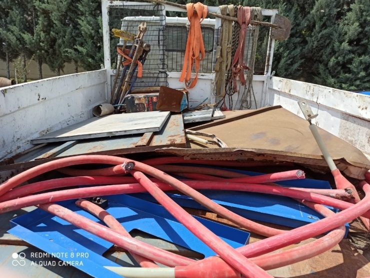 Kablo Hırsızları Jandarmadan Kaçamadı