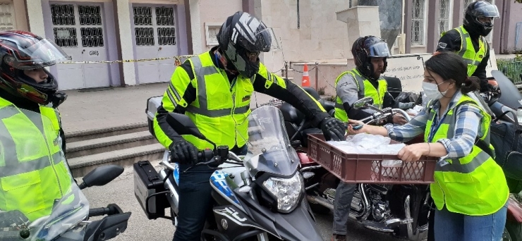 Türkiye’nin En Kalabalık Gönüllü Motorize Ekibi Çankaya’da Yaşlıları Yalnız Bırakmadı