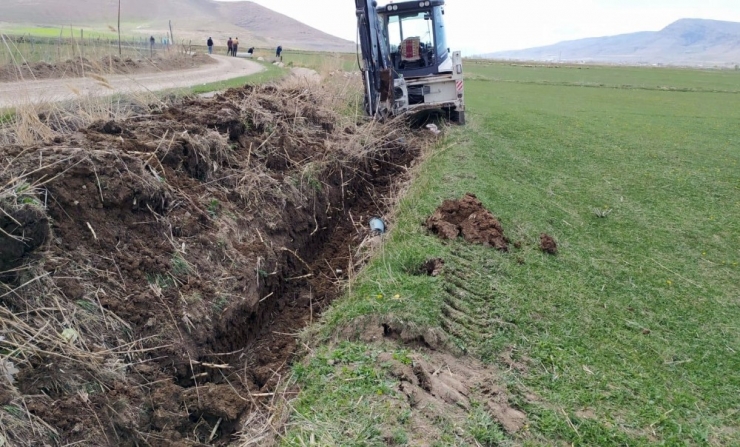 Van Büyükşehir Belediyesinden Tarıma Büyük Destek