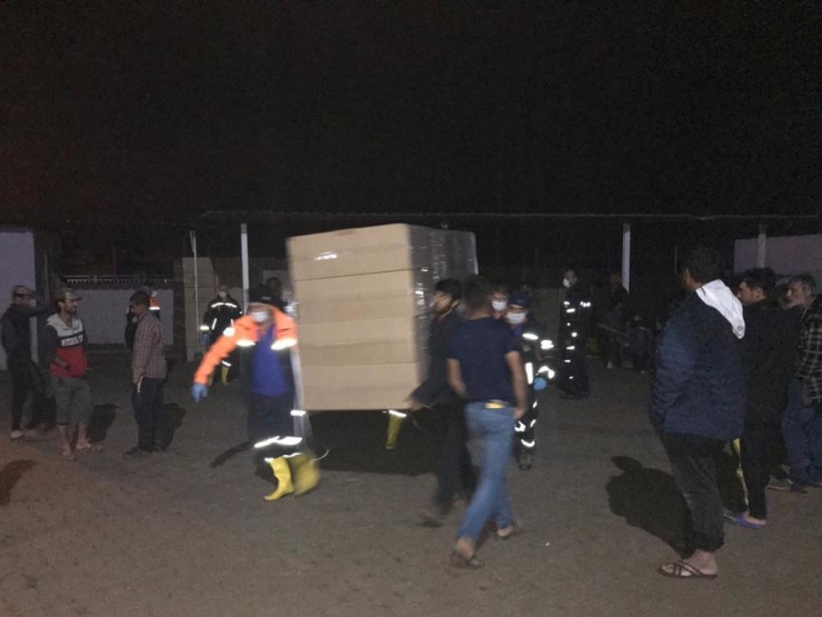 Tarım İşçilerine Yatak Ve Yorgan Yardımı