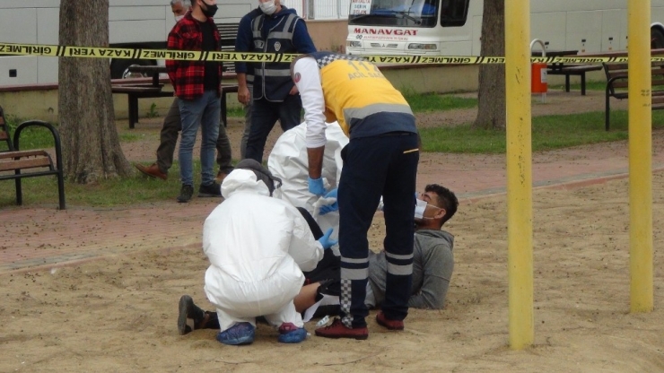 Bebeğini Kaçırıp Boğazına Bıçak Dayadı, Vurularak Yakalandı