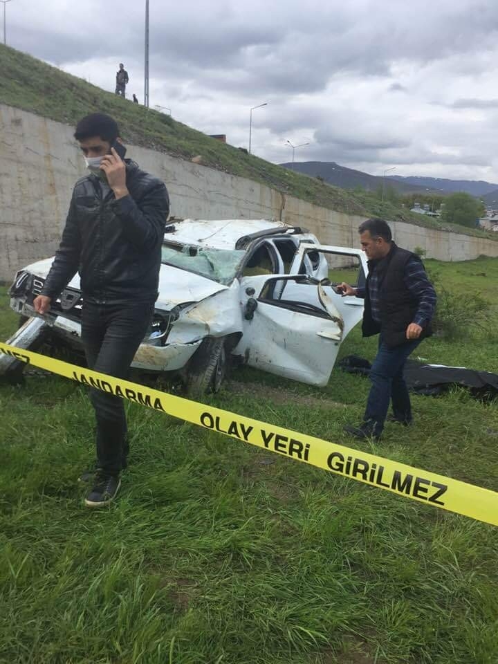 Bingöl’de Trafik Kazası: 1 Ölü, 2 Yaralı