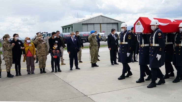 Bitlis Şehitleri İçin Muş’ta Uğurlama Töreni Düzenlendi