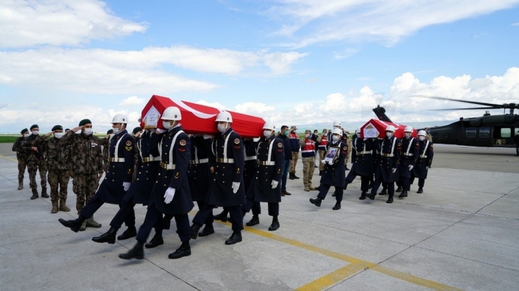 Bitlis Şehitleri İçin Muş’ta Uğurlama Töreni Düzenlendi