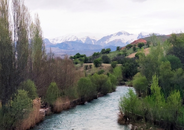 Doğal Yaşamı İle Dikkat Çeken İlçe Baharla Renklendi