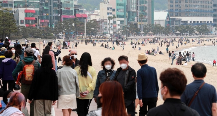 Güney Kore, 6 Mayıs’ta "Sosyal Mesafe" Kuralını Gevşetiyor