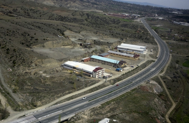 İstanbul-samsun Karayolu Boş Kaldı