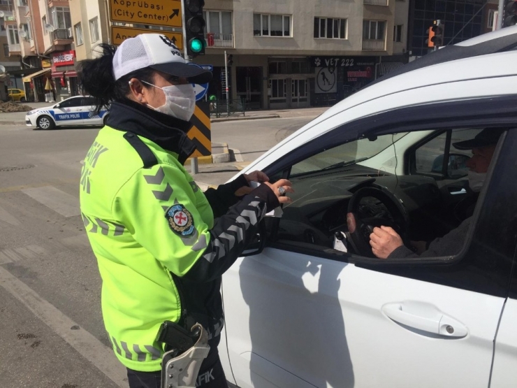 Sokaklar Boş Kalsa Da Onlar Görevlerinin Başında