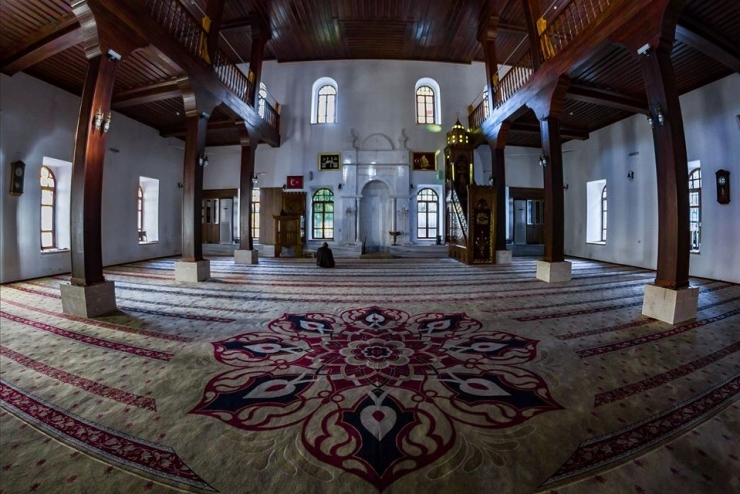 Bursa’da Vaktinden Önce Okunan Ezan İle Binlerce Kişi Orucunu Erken Açmak Zorunda Kaldı