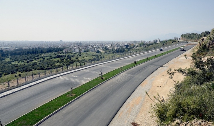 Alparslan Türkeş Bulvarı’ndan Kuş Bakışı Antalya Manzarası