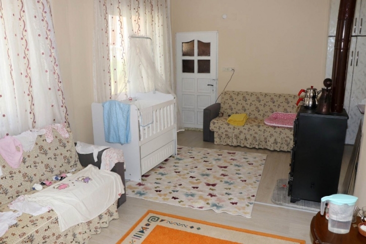 Ramazan’da Evsiz Kalan Aileye Büyükşehirden Yardım Eli