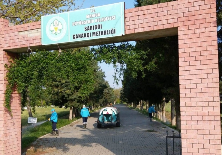 Sarıgöl’ün Mezarlıklarında Hummalı Çalışma