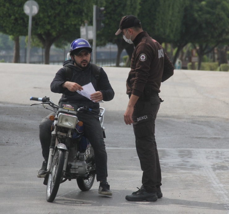 Polis Her Aracı Kontrol Ediyor