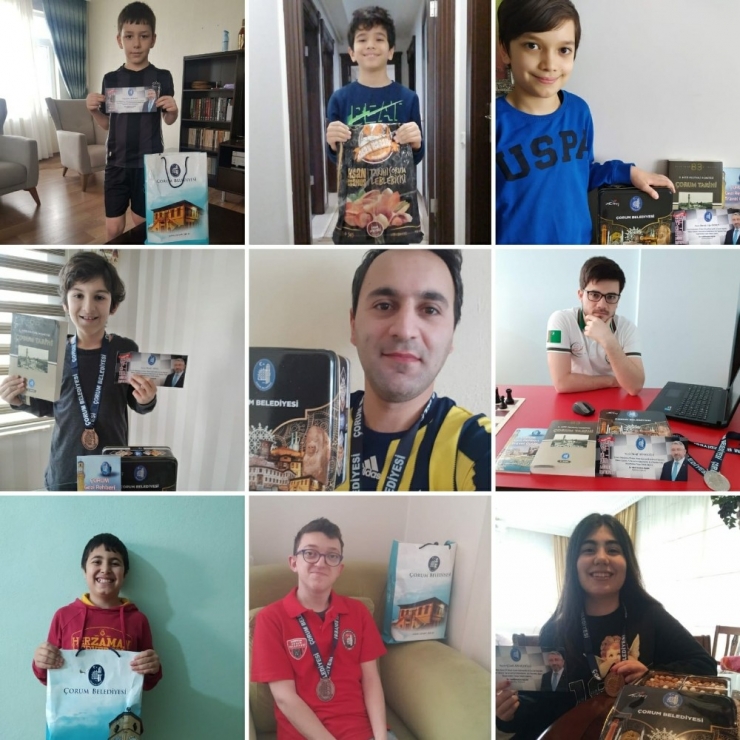 Satranç Turnuvasında Dereceye Girenler Ödüllerini Aldı