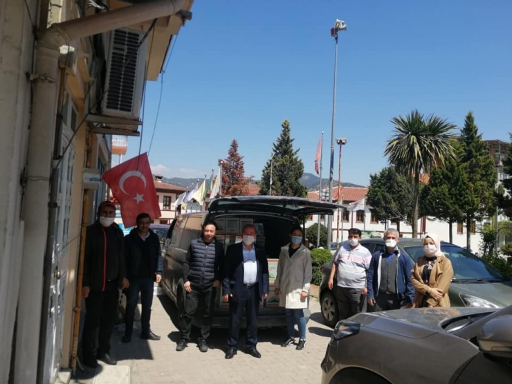 Mahalle Ve Köylerde 600 Koli Ramazan Paketi Dağıtıldı