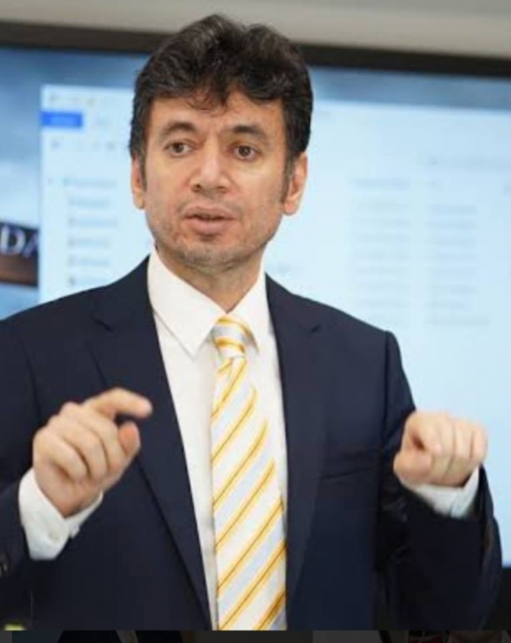 Bursa’da Koronayı Yenen Ünlü Profesör Kalbine Yenik Düştü