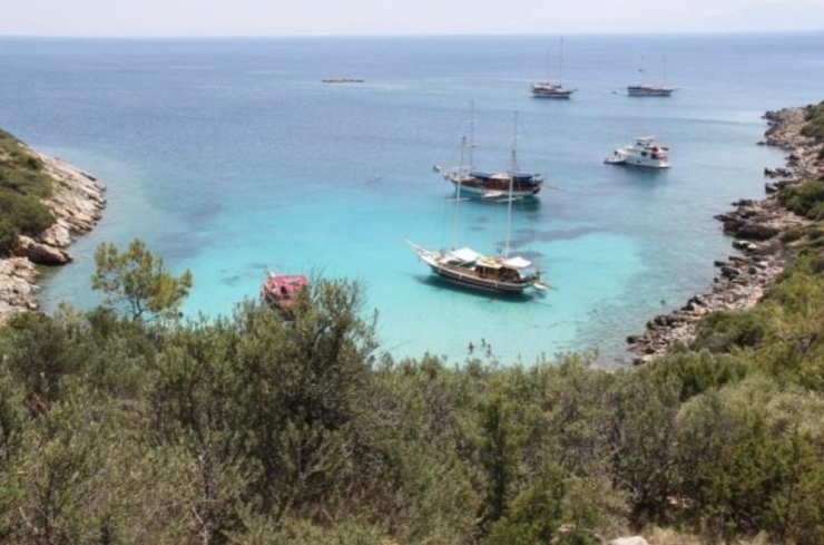 Bodrum Küdür Yarımadası’ndaki İskele Ve İşletmeler Yıkıldı