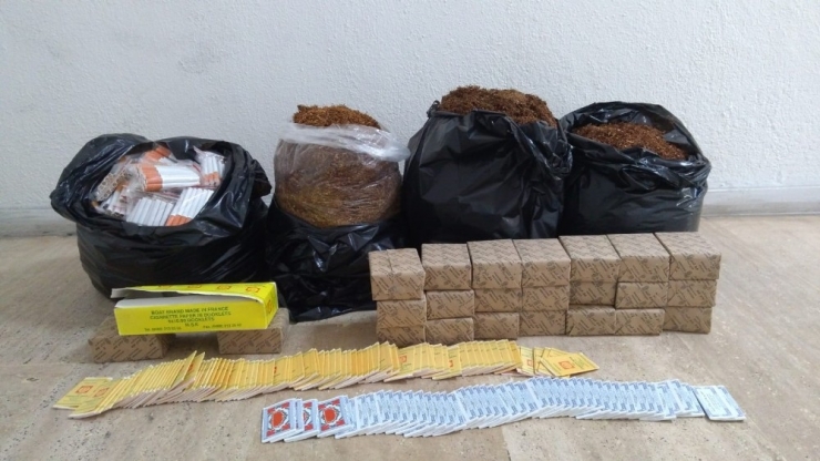 Polisten Tütün Satıcılarına Yönelik Bandrol Okuma Cihazlı Operasyon