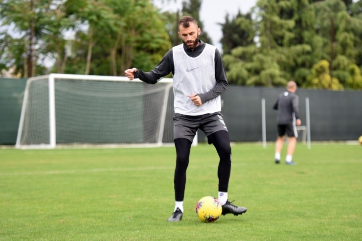 Denizlispor, Hazırlıklarını Sürdürdü