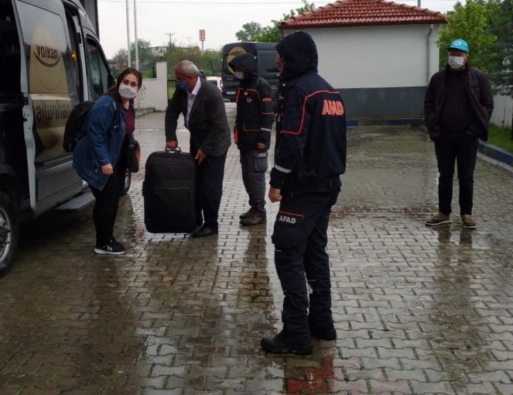 14 Günlük Gözetim Süresinden Güzel Haber: 14 Kişi Evlerine Uğurlandı