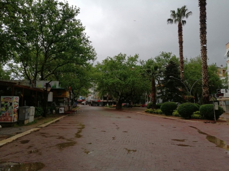 Erdek 3 Günlük Sokağa Çıkma Yasağına Uydu