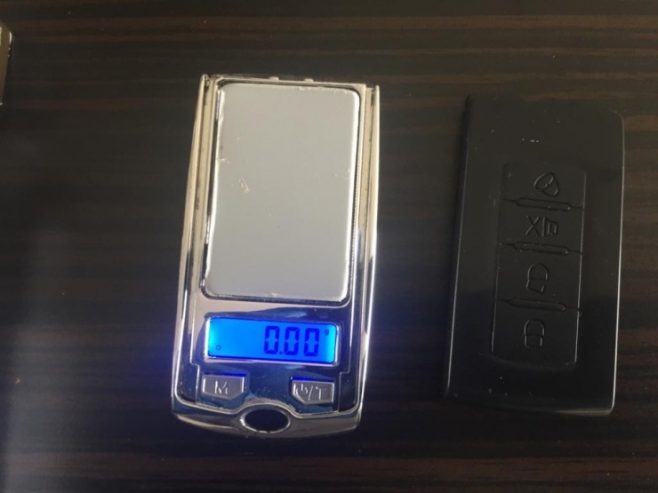 Polisten Sokak Satıcılarına Operasyon: 2 Şüpheli Tutuklandı