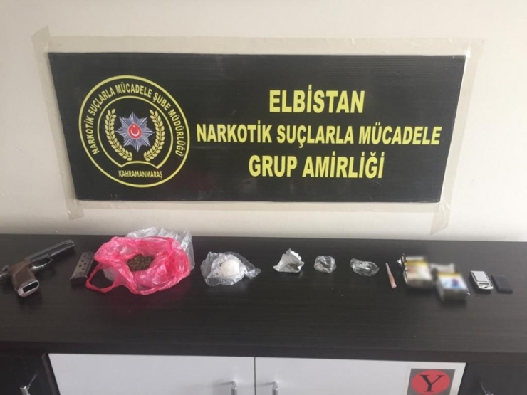 Polisten Sokak Satıcılarına Operasyon: 2 Şüpheli Tutuklandı