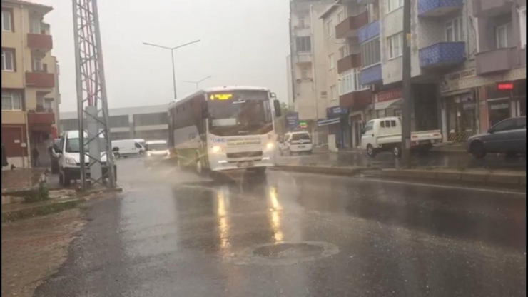 Kırklareli’nde Kuvvetli Sağanak Etkisini Sürdürüyor