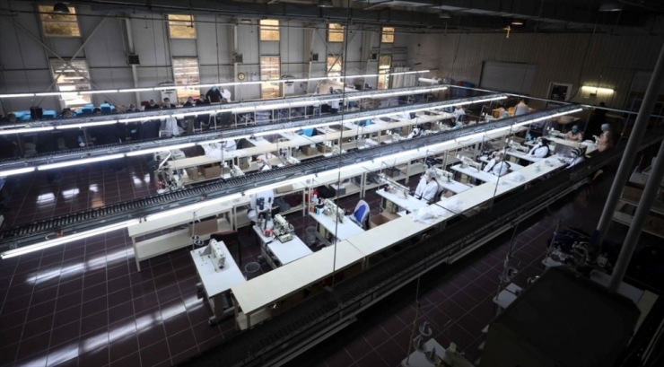 Ko-mek Bir Milyonuncu Maskeyi Üretti